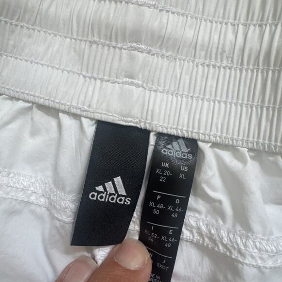 Adidas Active Shorts Women's XL Stripe‎ Running Gym Athleisure - Picture 5 of 11